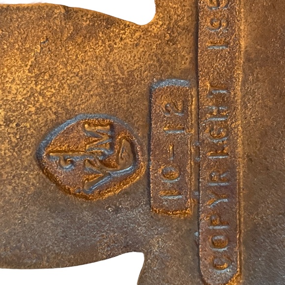 Virginia Metalcrafters Solid Brass Gold Signed Dogwood Flower Trivet, MCM 1950 - Picture 6 of 6